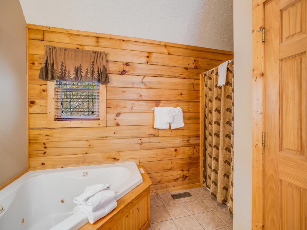 Villa Saddle Ridge à Gatlinburg Extérieur photo